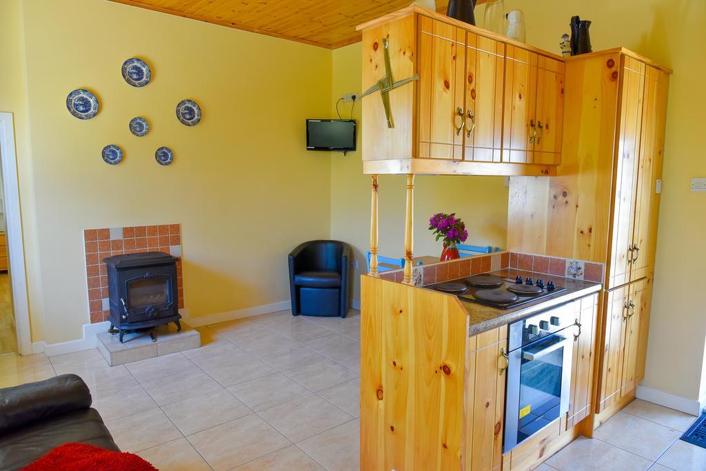 Achill Cottages Achill Sound Экстерьер фото